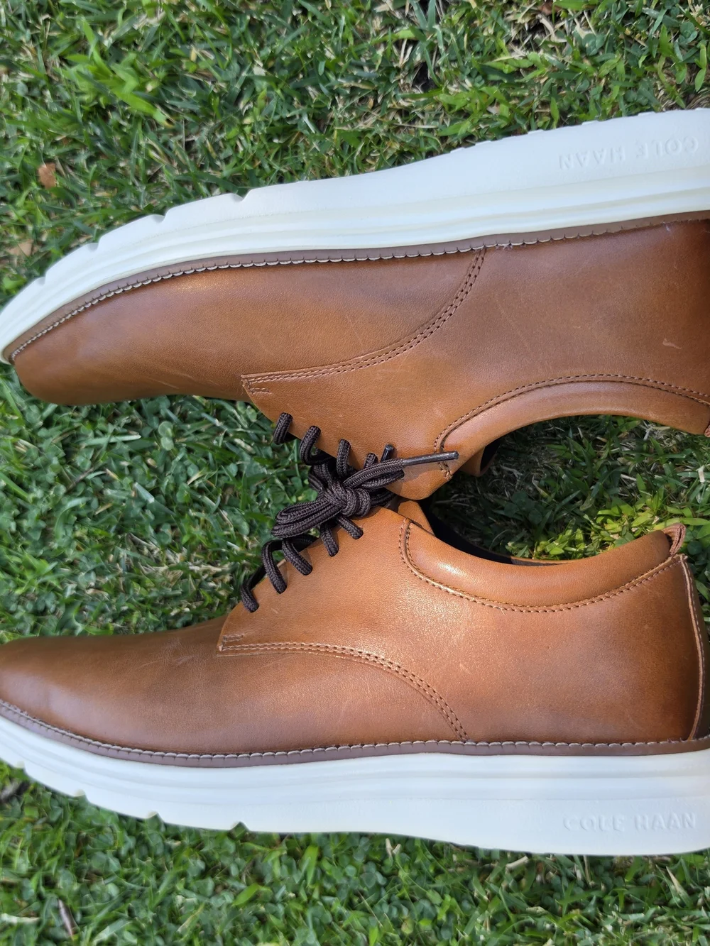 New - Cole Haan Men's Tan Leather Derby with White Sole